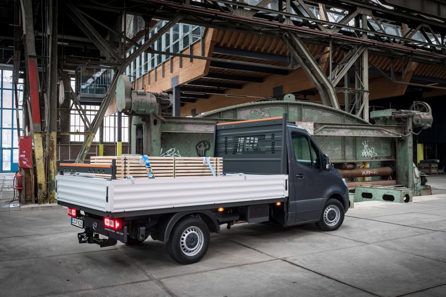  Mercedes-Benz Sprinter 316 CDI Pickup 2018 года  (WW) (фото 15 из 16)